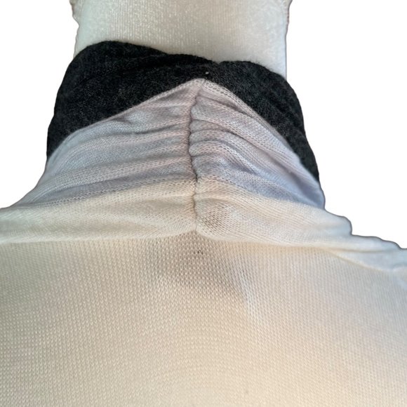 KLD Signature Sleeveless Waterfall Cardigan Cover Up Gray White Lt Blue Sz M - Picture 4 of 12